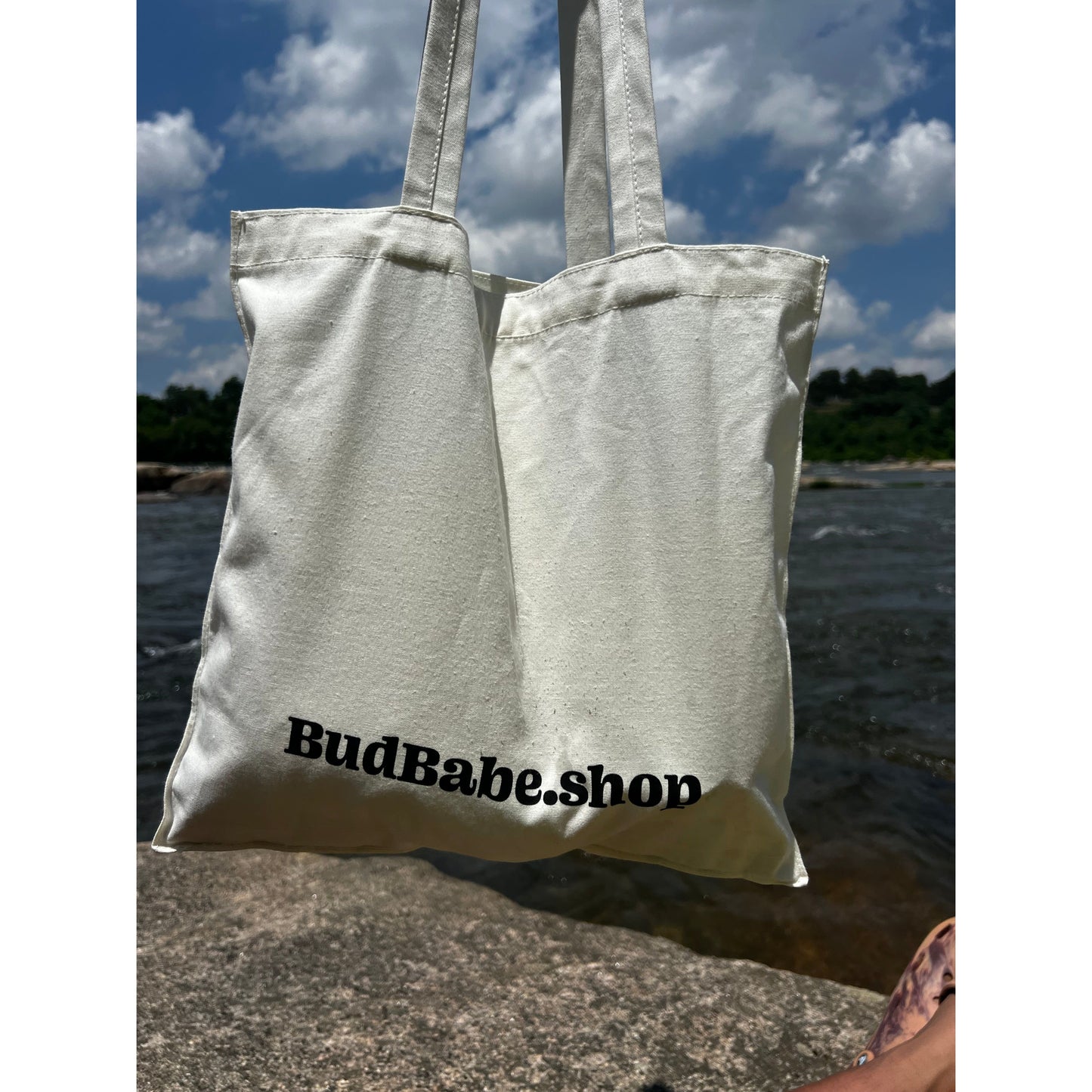 Girlie with a Pearlie Tote Bag