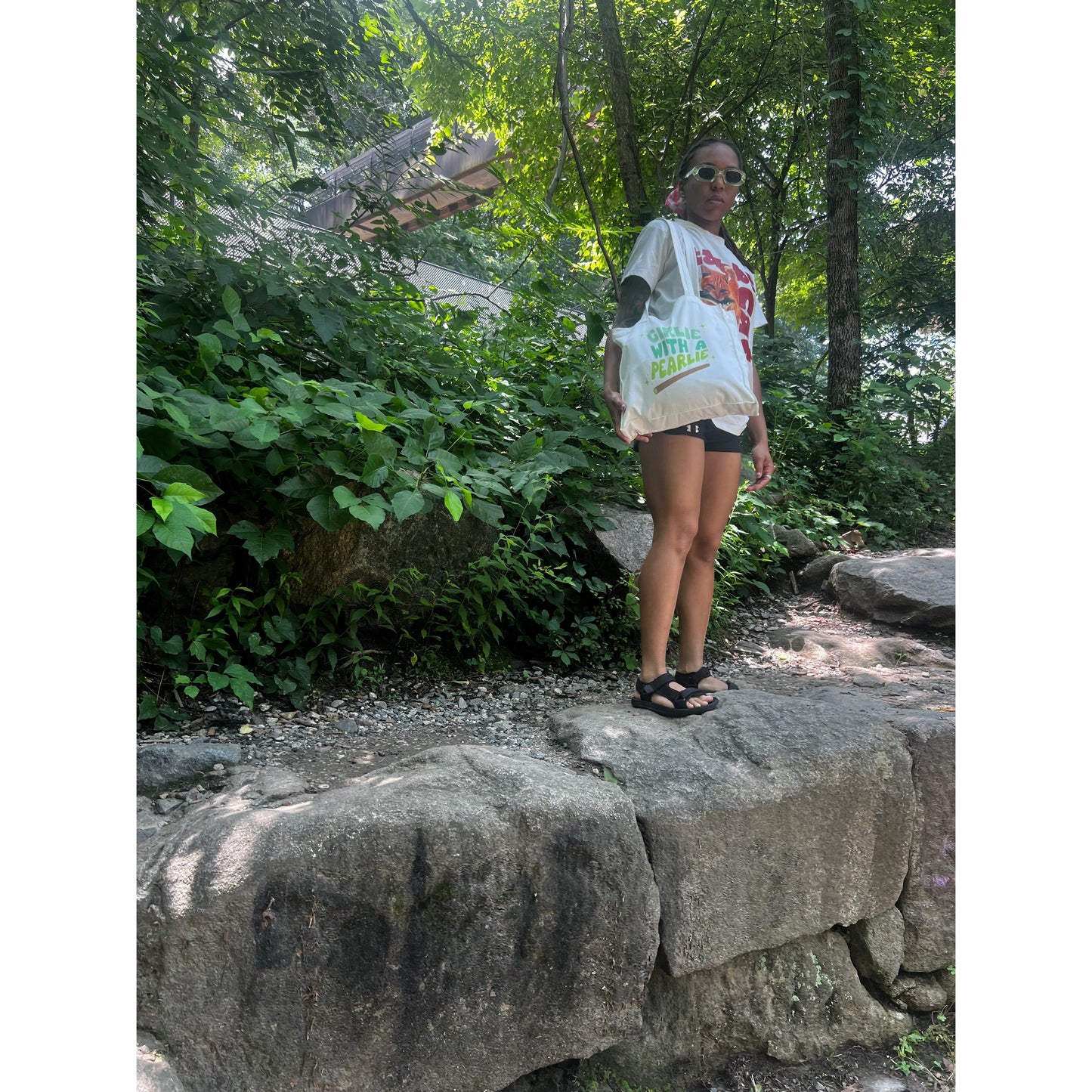 Girlie with a Pearlie Tote Bag