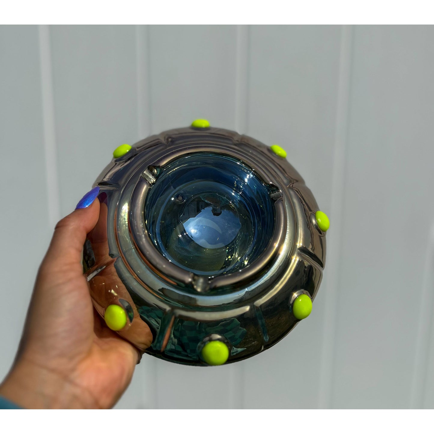 UFO ASHTRAY (glow in the dark)